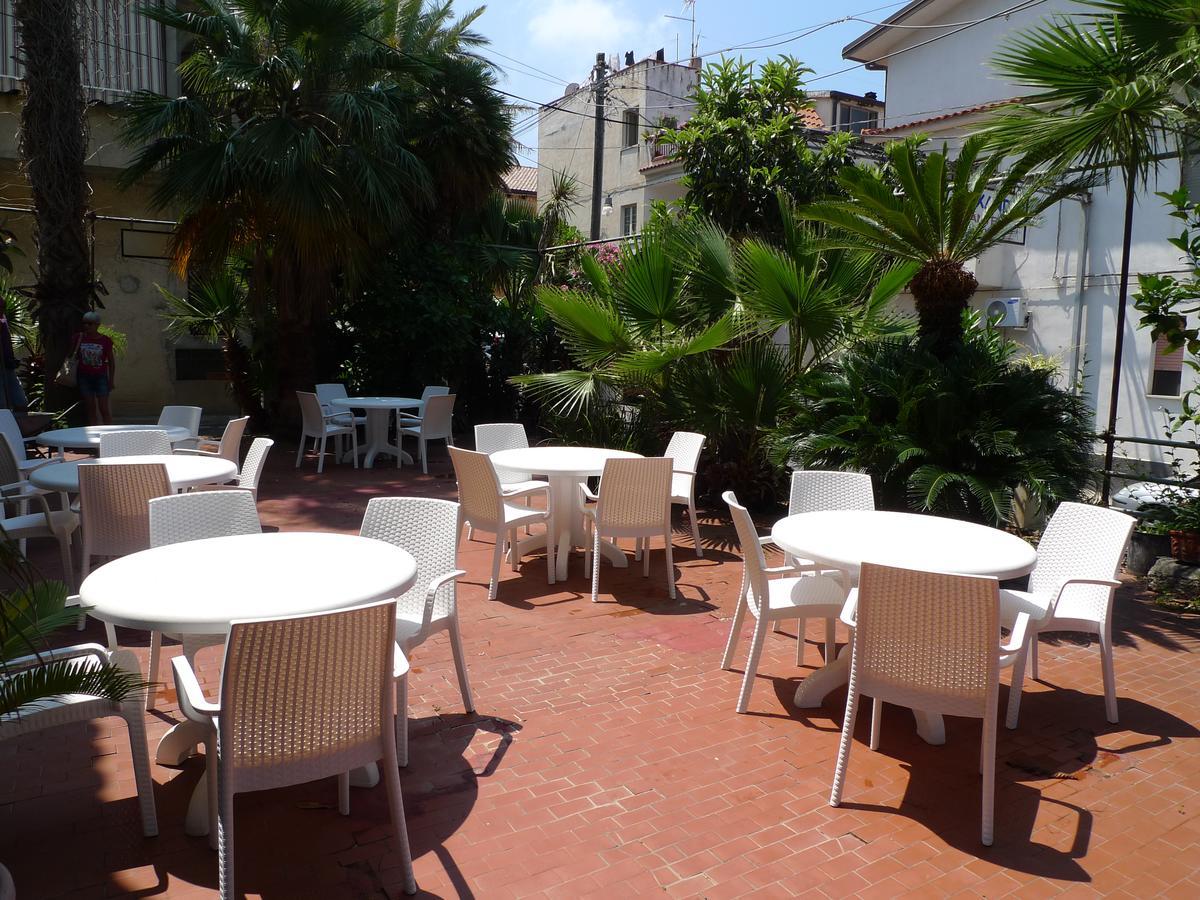 Hotel Alexander Santa Domenica  Eksteriør bilde