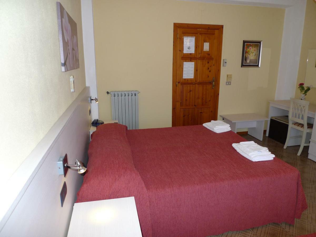 Hotel Alexander Santa Domenica  Eksteriør bilde